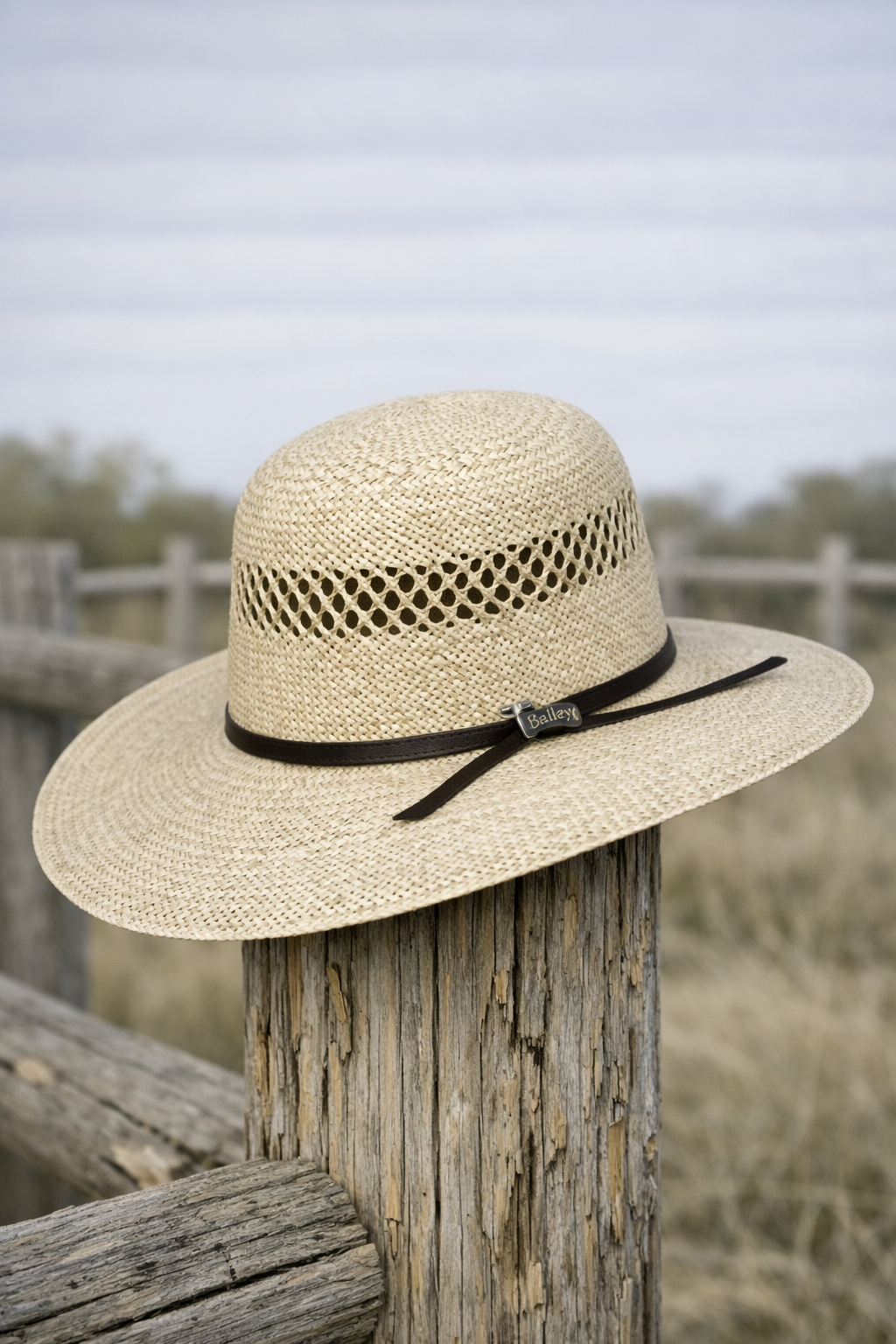 Twister Twisted Weave - 4 1/2" Brim - Straw